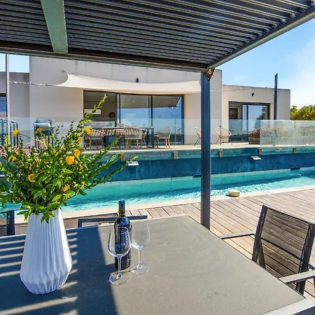 Vakantiehuis Spacieuse Proche Plages
