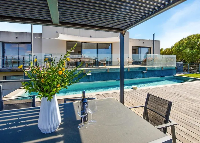 Holiday home Spacieuse Proche Plages