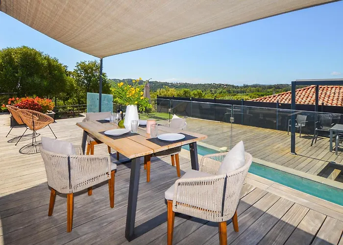Holiday home Spacieuse Proche Plages Vardiola