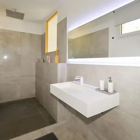 Spacieuse Proche Plages Semesterbostad Vardiola