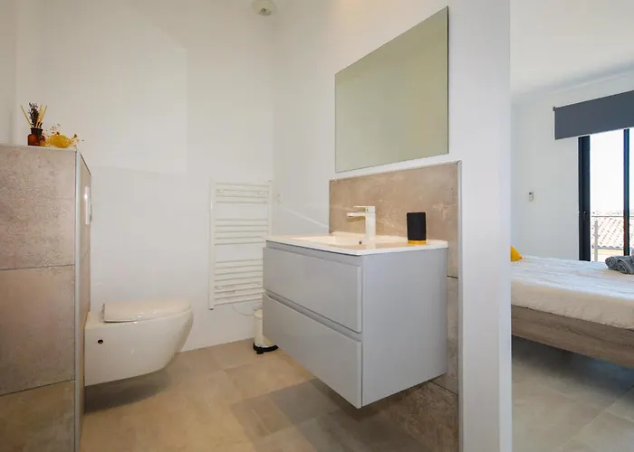 Vakantiehuis Spacieuse Proche Plages *